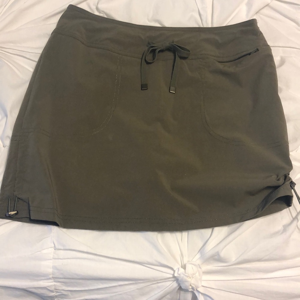 Skort